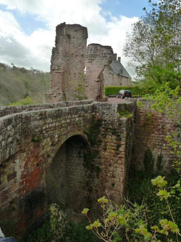 Roslin Castle; (c) Stephan Matthiesen 2015