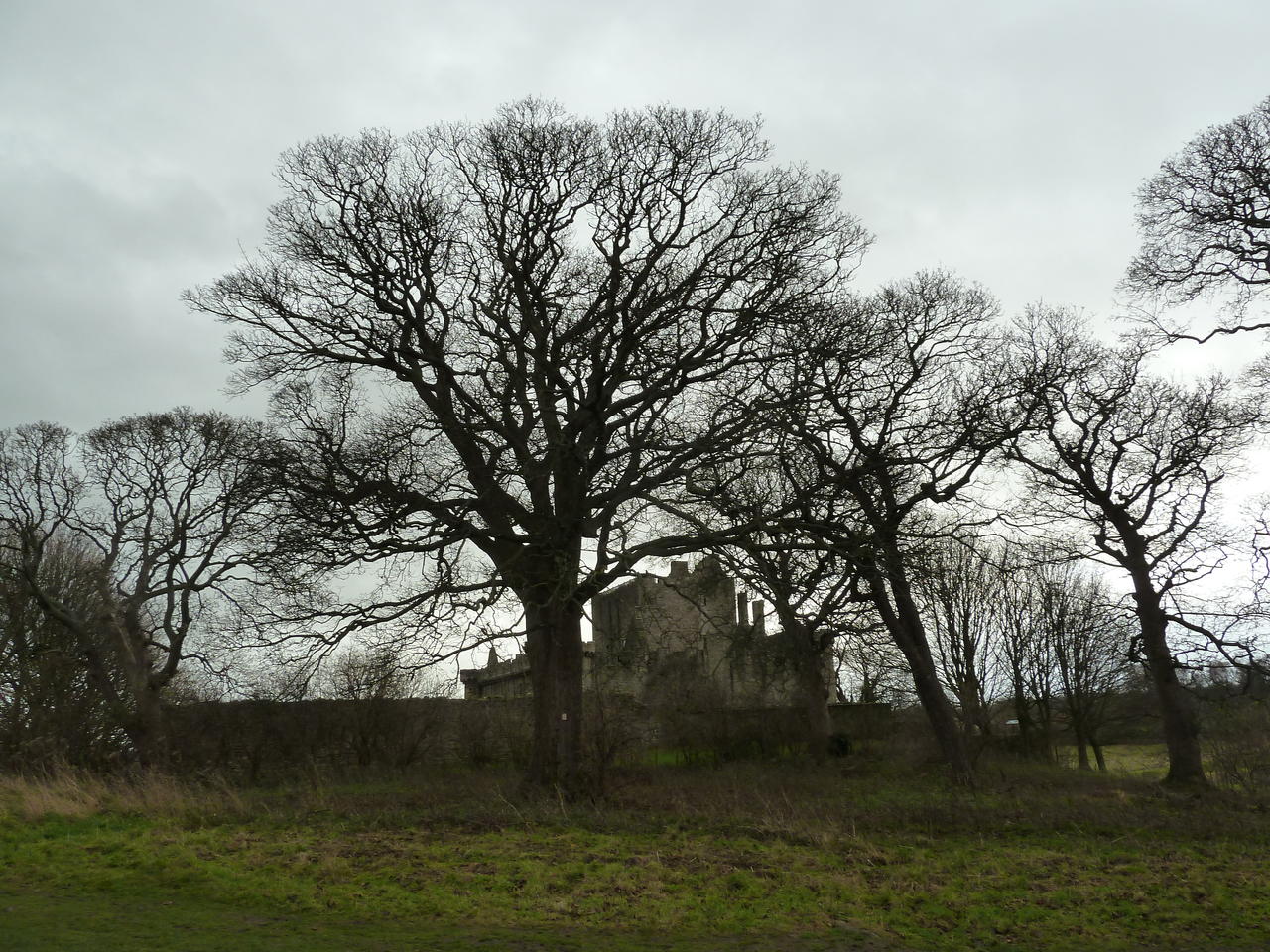 https://de.wikipedia.org/wiki/Craigmillar_Castle