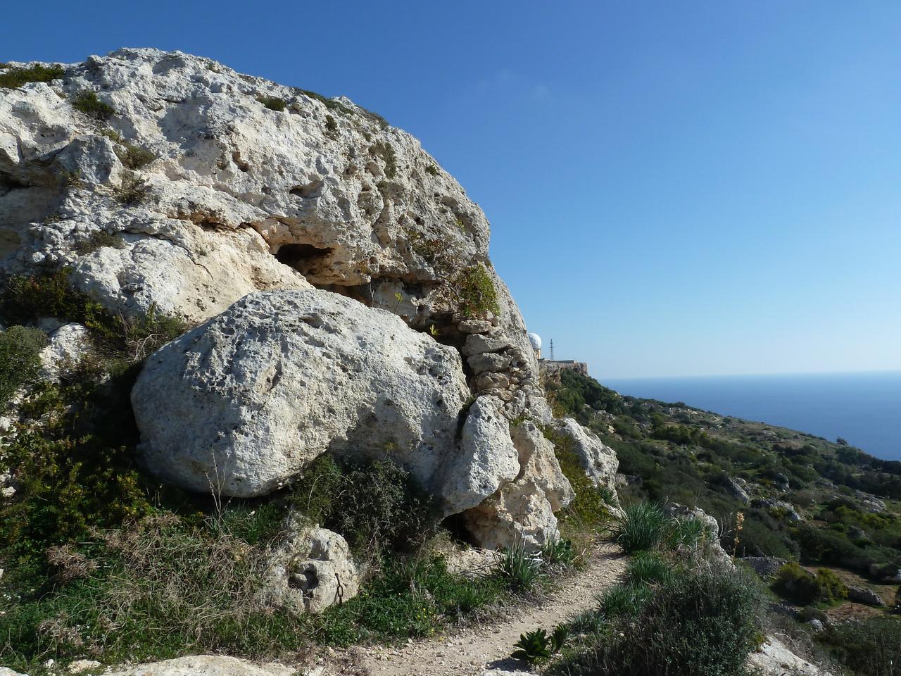 Wabenverwitterung auf Malta; (c) Stephan Matthiesen