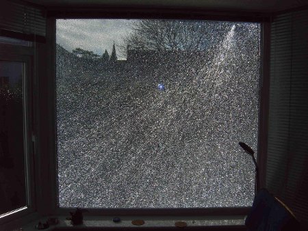 Risse im Fenster, (c) Stephan Matthiesen